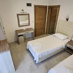 Can Motel מלון דירות 3*